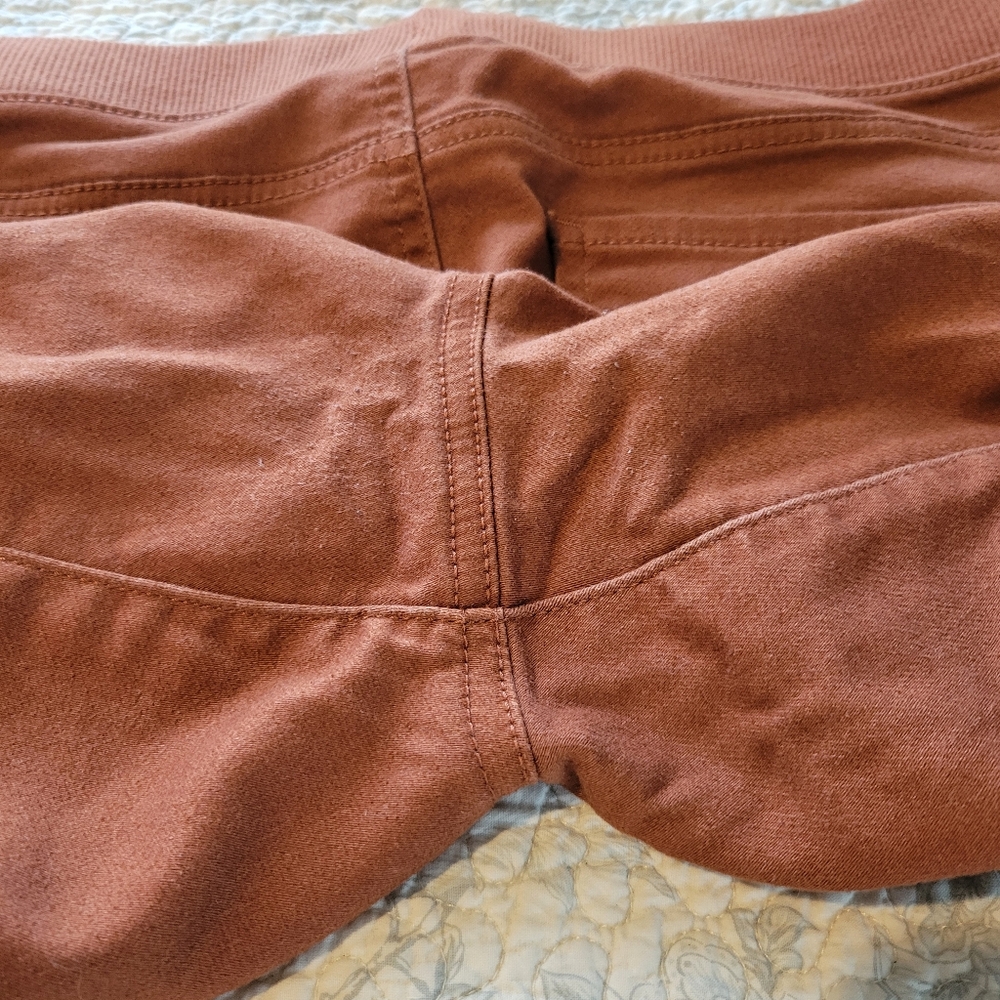 2 pairs of super stretchy Jeggings. Sold together. - Picture 6 of 13